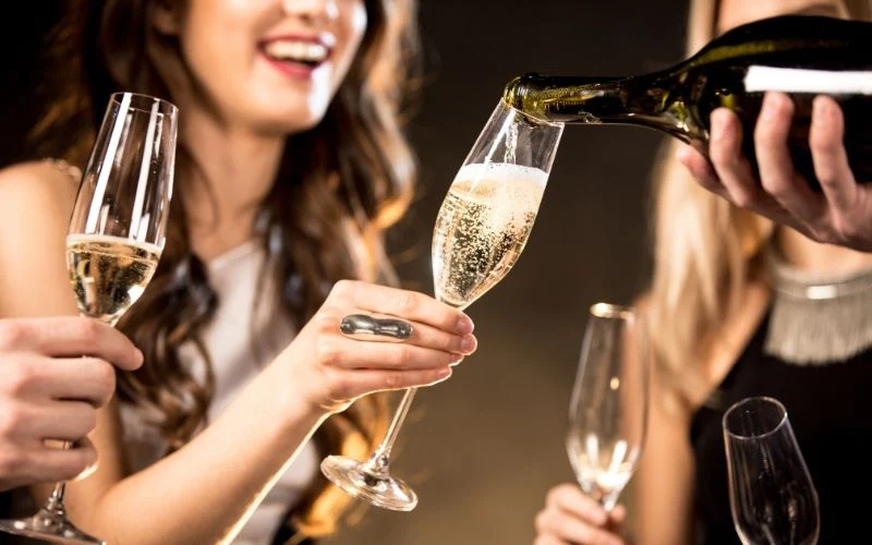 https://dramgoodstuff.com/collections/champagne